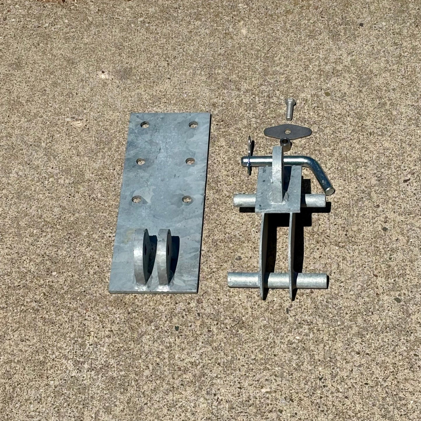 Floating Dock Installation kit for the YAKport Kayak launch comes with 2 -hardware sets, Mounts, and brackets.