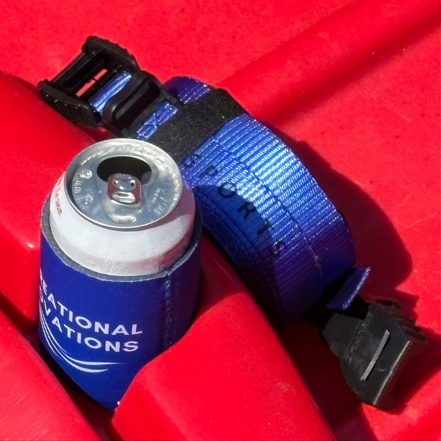 Cam Strap set easily fits in your kayak when you are paddleing.