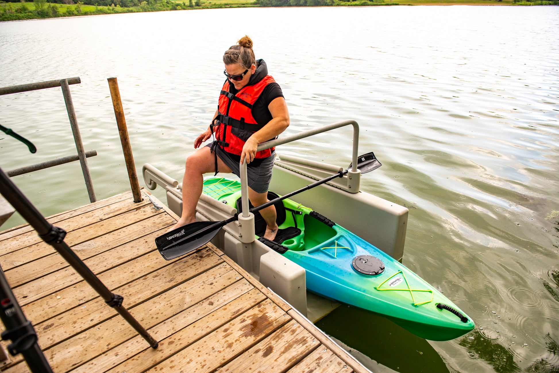 How to make getting out of your kayak easier? The YAKport Kayak Launch makes entering and exiting your kayak easy. Easy on and off the water.